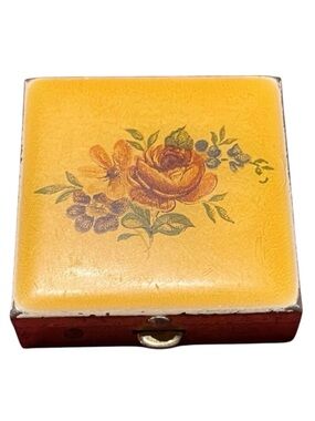 Vintage Pill Box. Floral design